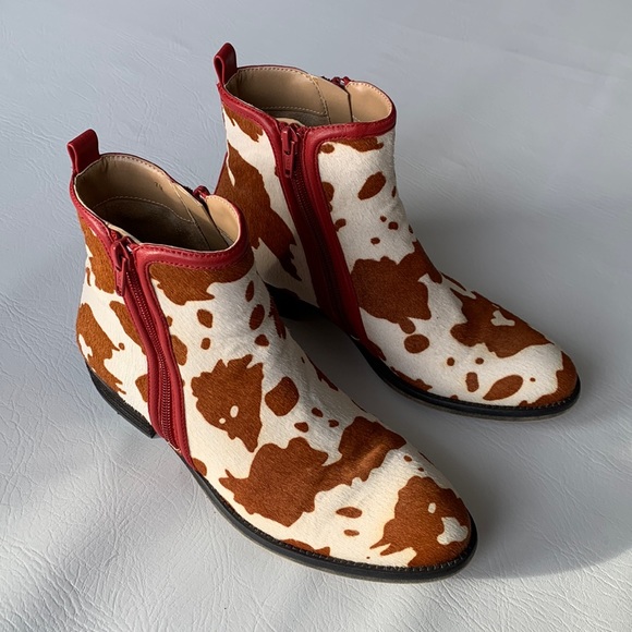 Like 🆕 Vaneli Cowhide boots! - Picture 2 of 6
